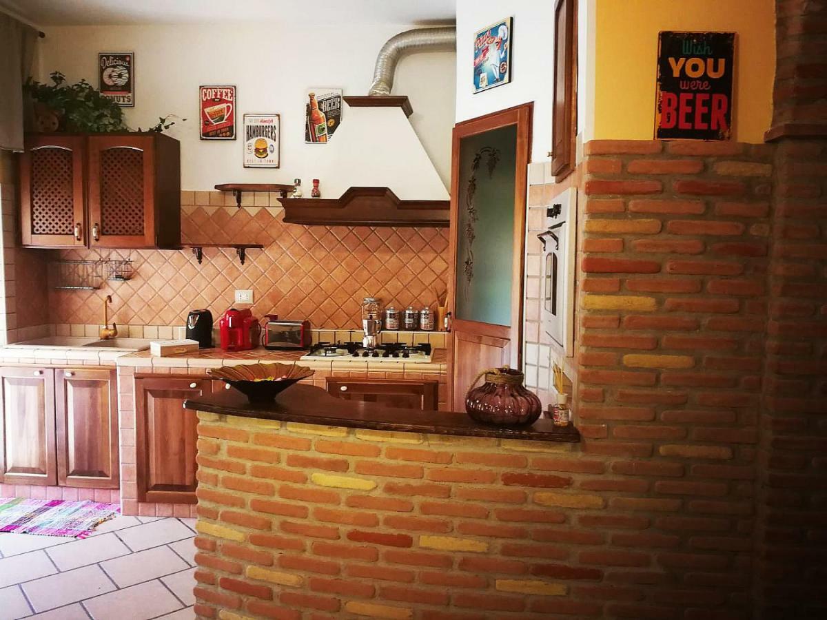 לינה וארוחת בוקר פרוג'ה Casa Perugina מראה חיצוני תמונה